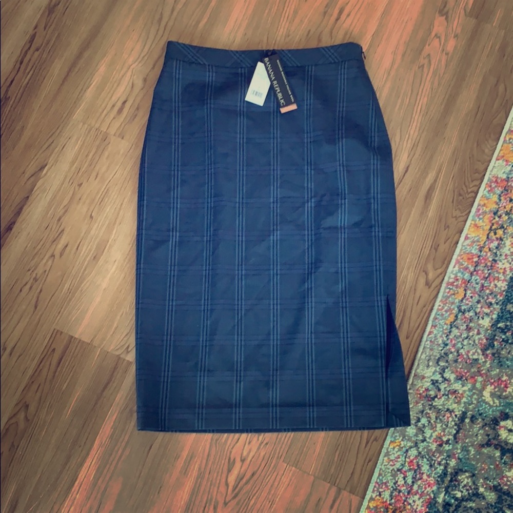 Banana Republic Size 6 tall Italian merino skirt NWOT